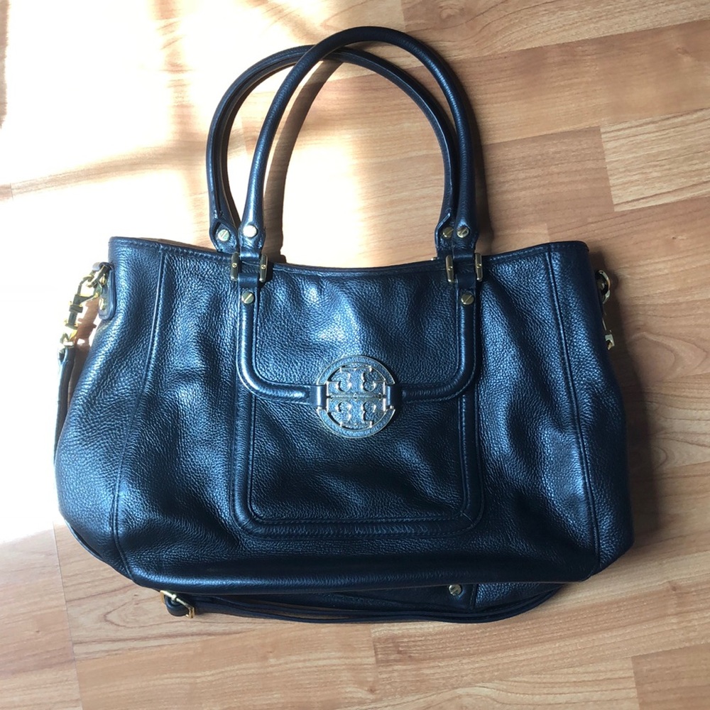 Tory Burch Amanda Hobo Bag